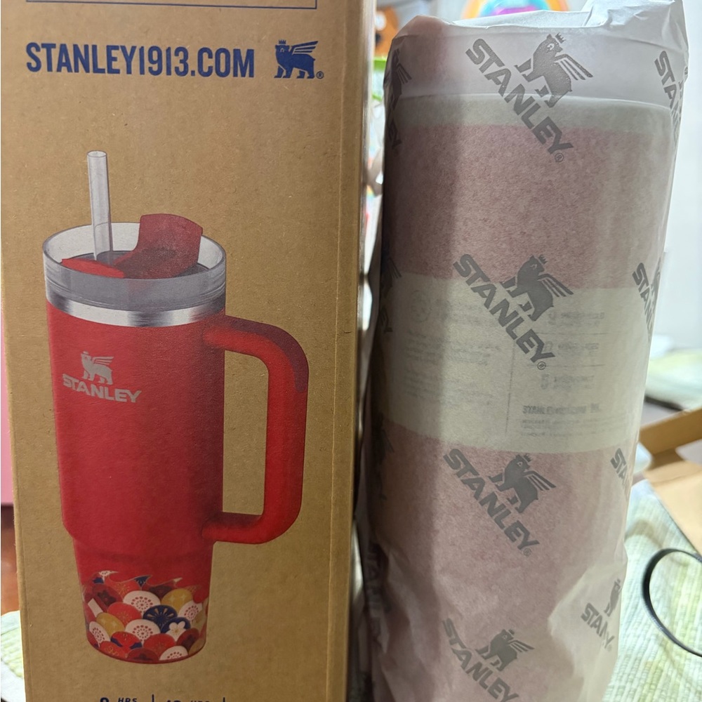 🔥🐉 Stanley Quencher H2.0 30oz – Red Dragon – Limited Color